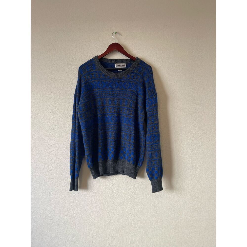 Vintage men’s colorblock blue and grey sweater size‎ large